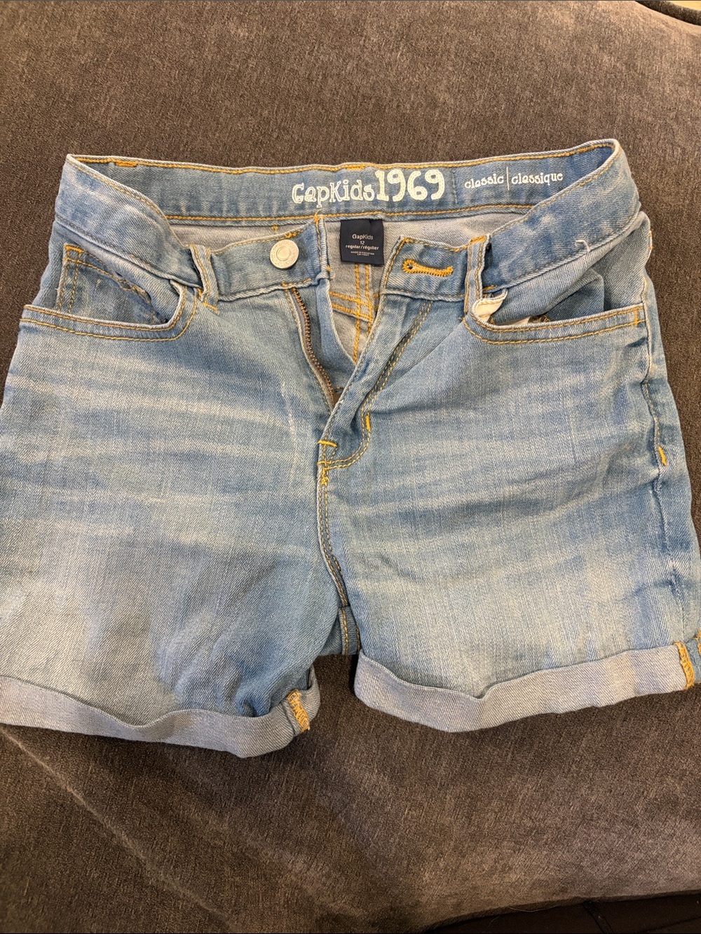 GAP Light Blue Denim Rolled-Cuff Women's Jean Shorts